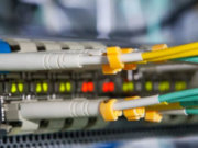How to Choose OM1 Fiber Optic ໂປຣເເກຣມ: A Comprehensive Guide to Brands & Model Comparisons
